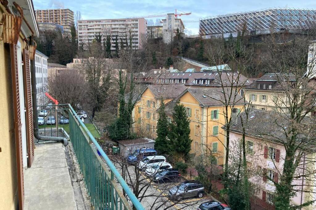 Joli 2 Pieces Dernier Etage, Lausanne Centre ภายนอก รูปภาพ